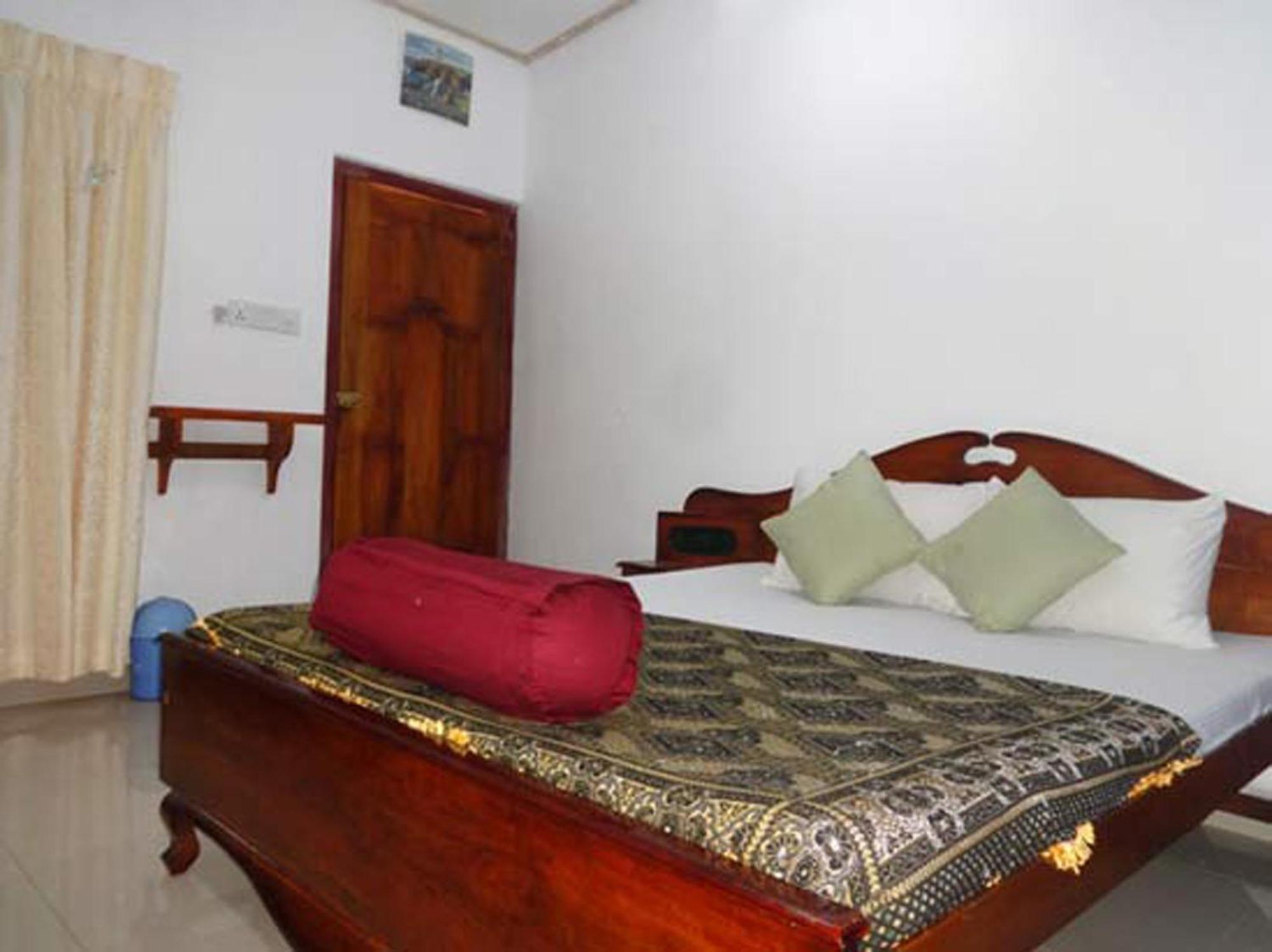 Dutch Bay Beach Cottages Trincomalee Extérieur photo