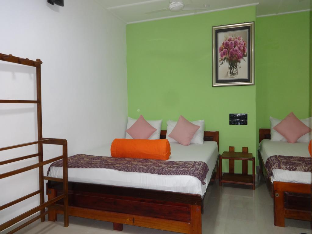 Dutch Bay Beach Cottages Trincomalee Extérieur photo