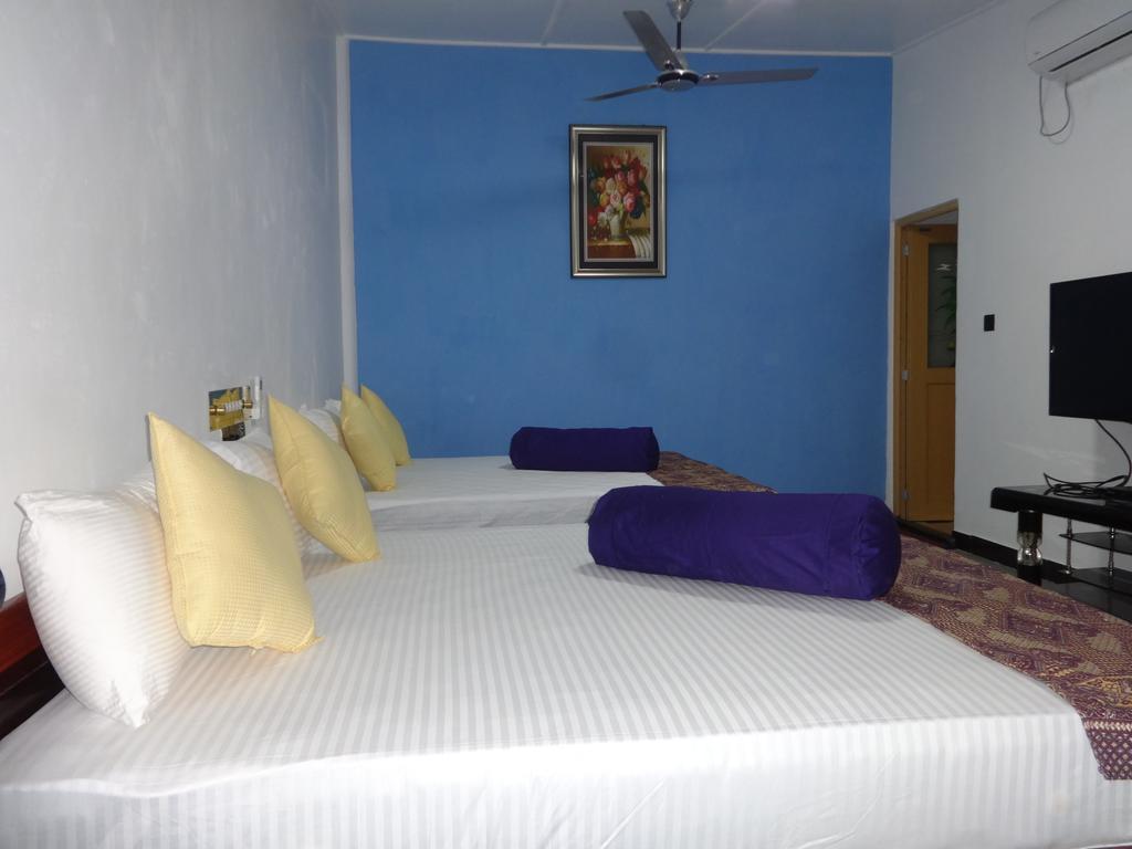 Dutch Bay Beach Cottages Trincomalee Extérieur photo